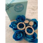 Csillogó, ezüstös karika fülbevaló