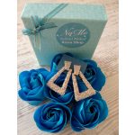 Csillogó, ezüstös háromszög fülbevaló – Larina 