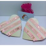 Koszorúslány csuklódísz- TEAM TRIBE GUMIS LÁNYBÚCSÚS KARKÖTŐ ( 6 DARAB)