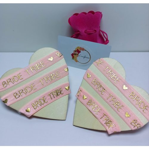 Koszorúslány csuklódísz- TEAM TRIBE GUMIS LÁNYBÚCSÚS KARKÖTŐ ( 6 DARAB)